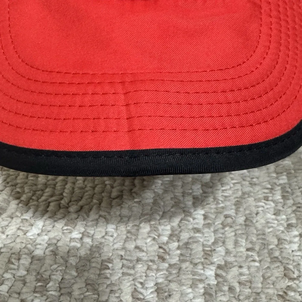 Nike featherlight red